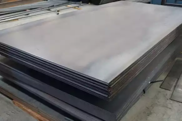 Лист стальной горячекатаный фото со склада